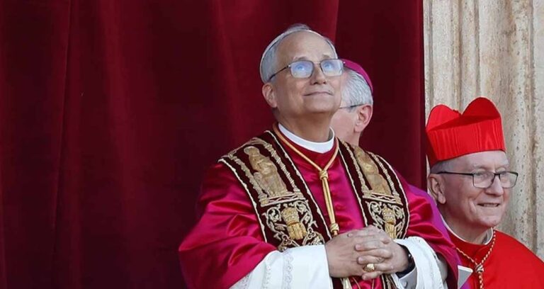 yeni-papa-kim-oldu-14-leo-robert-francois-prevost-kimdir-aslen-nereli-kac-yasinda-v7HZtT4N.jpg