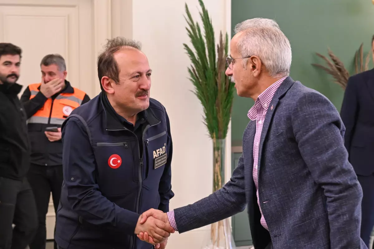 bakanlar rizede sel incelemesi MxeqcASI