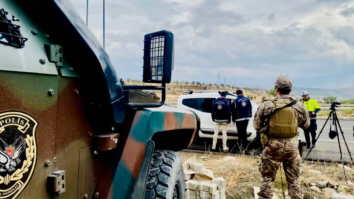 81 ilde gocmen kacakciligi denetimlerinde 169 organizator yakalandi DL8zmFRY.jpg