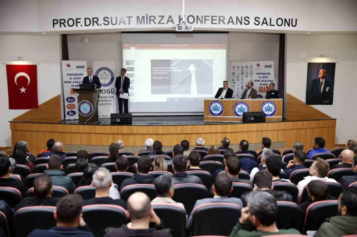 eskisehirde afet risklerinin azaltilmasi paneli gerceklestirildi urBRFTYJ.jpg