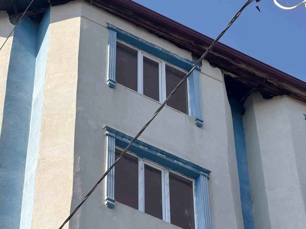 igdirda binaya ates acildi dfUEVqaD.jpg